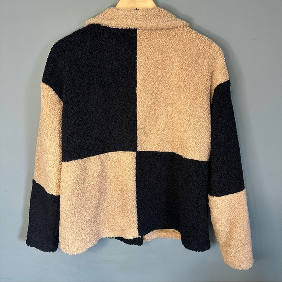 Colorblock Checkered Sherpa Shacket - Picture 11 of 14